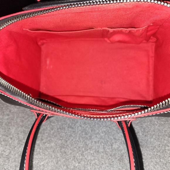 GIVENCHY Calfskin Bi-Color Topstitch Medium Antigona Black Red - Picture 6 of 9